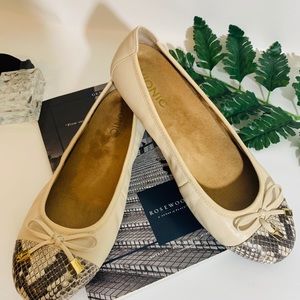 Vionic Women Spark Minna  ballet ladies cap toe